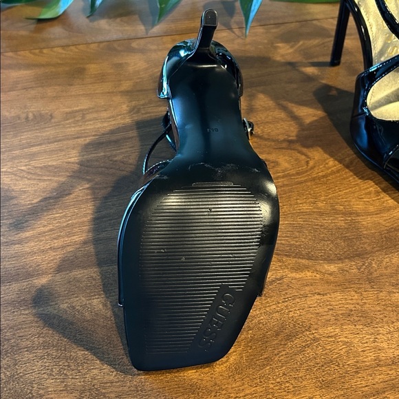 Guess Black Strappy Heels - Picture 5 of 8
